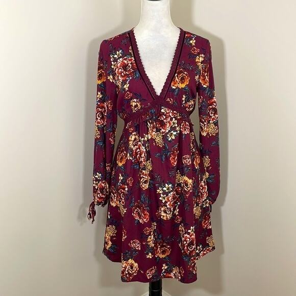 Xhilaration long sleeve boho burgundy floral midi dress - Picture 2 of 5